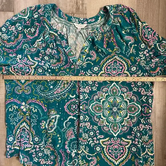 Crown & Ivy PL Paisley 3/4 Sleeve Peasant Top - Picture 6 of 11